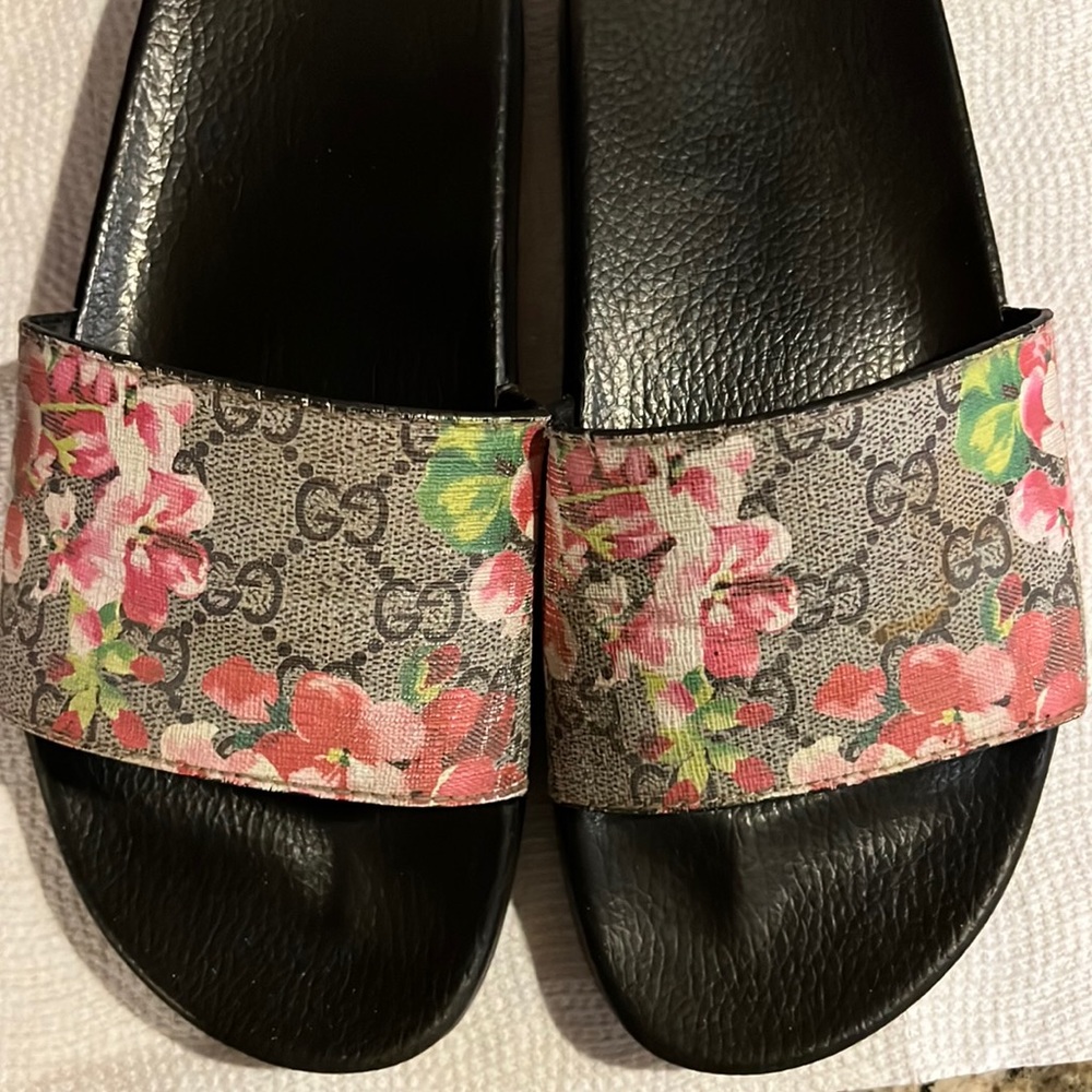 Gucci slides